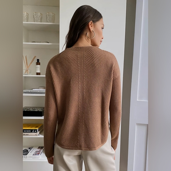 Aritzia Babaton Chalmers Sweater size small - Picture 3 of 10